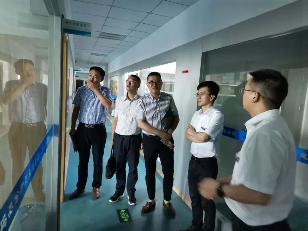 臺州政府帶隊(duì)考察長隆科技